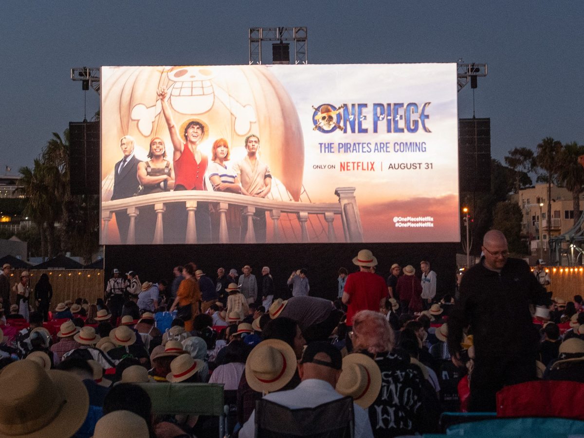 Screening der One Piece Live-Action-Serie am Santa Monica Pier