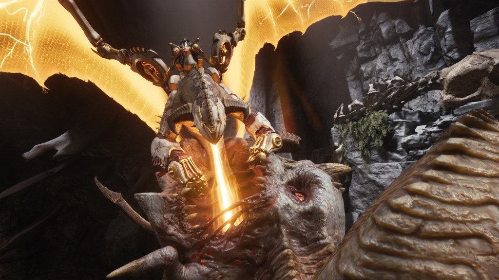 Screenshot aus Doom: The Dark Ages. Der Drache röstet den Hals eines Dämonen.